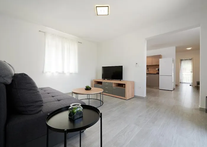 Adrian2 Apartman Trogir